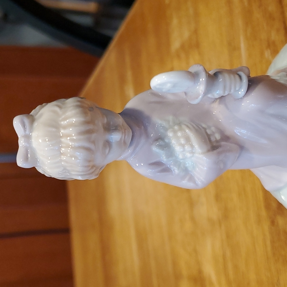 First Communion Musical Figurine - Picture 2 of 6